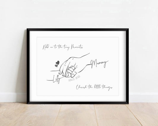 Custom Mummy & Baby Hands Line Art Print: Personalized Mother Gift